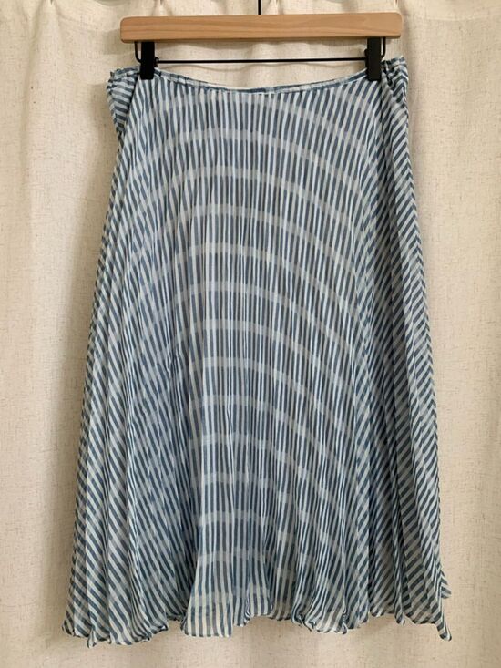 BB Dakota Dresses & Skirts - BB Dakota Accordion Striped Blue White A-Line Midi Skirt READ